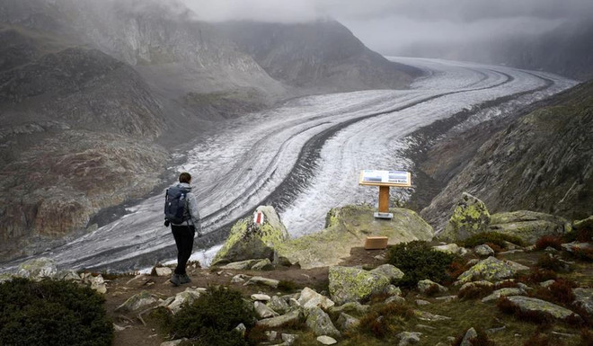 Nhiệt độ băng giá ở dãy Alps của Thụy Sĩ đạt mức cao kỷ lục ảnh 1