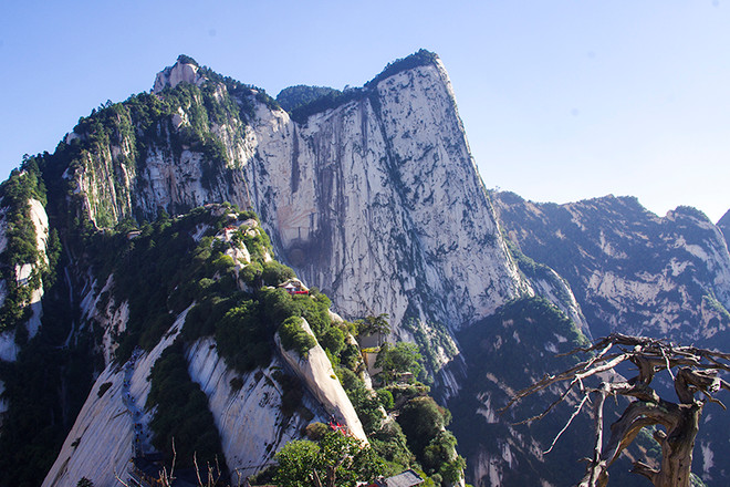 Chinh phục đỉnh Hoa Sơn - hành trình dành cho những kẻ liều lĩnh ảnh 2