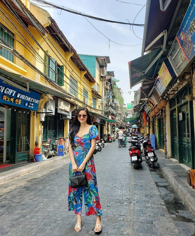  Diệp Lâm Anh bầu bí vẫn sexy, Chi Pu và Minh Hằng gợi cảm hết mực ảnh 23