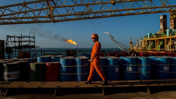 Mỹ gia hạn miễn trừ để Iraq được nhập khẩu khí đốt từ Iran ảnh 1