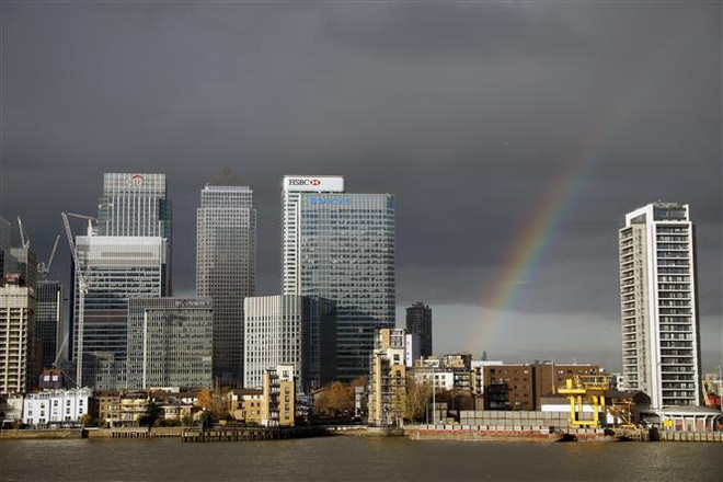 London vẫn duy trì vị thế là trung tâm tài chính hàng đầu châu Âu ảnh 1