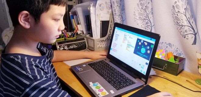 Hà Nội: Bé lớp 5 tự thiết kế trò chơi “Đánh bay COVID-19" ảnh 1