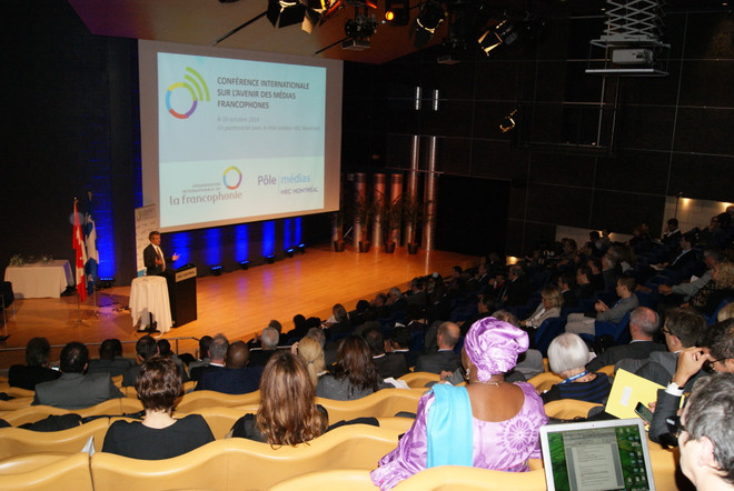 Le Courrier du Việt Nam dự hội thảo về tương lai của báo chí Pháp ngữ ảnh 1