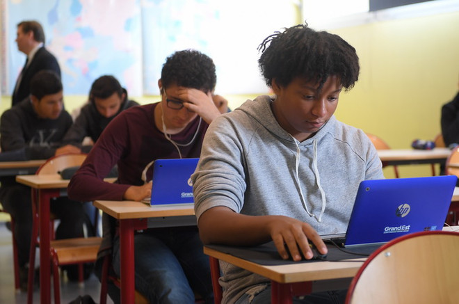 Italy lo ngại thông tin giả tràn làn trên các trang mạng trực tuyến ảnh 1