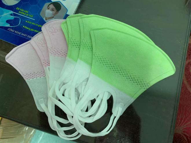Hà Nội: Thu giữ hàng nghìn khẩu trang không rõ nguồn gốc, xuất xứ ảnh 2