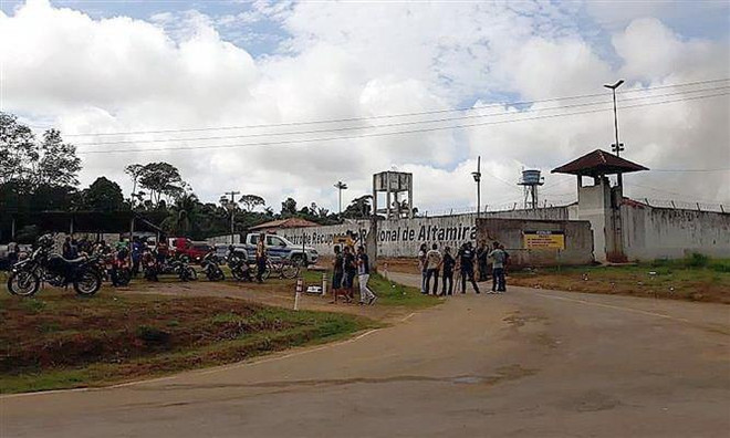 [Video] Kinh hoàng cảnh bạo loạn nhà tù ở Brazil khiến 52 người chết ảnh 1