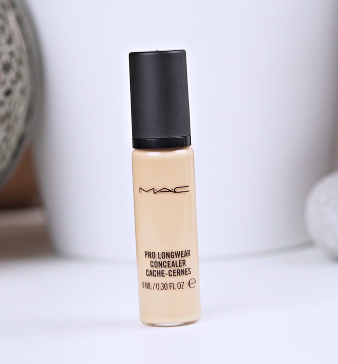 Top 3 loại kem che khuyết điểm cho mắt mà nàng “cú đêm” nên sở hữu ảnh 1