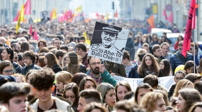 Hơn 350.000 Italy người xuống đường tuần hành phản đối mafia ảnh 1