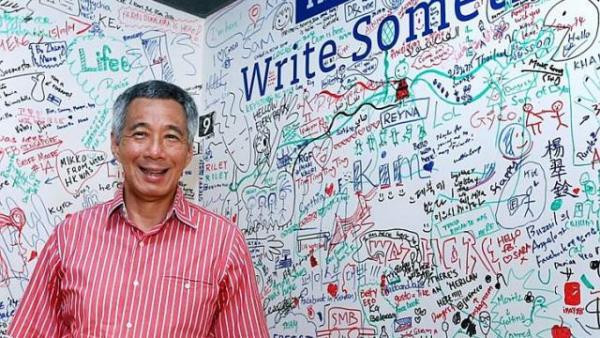 Thủ tướng Singapore “tiếp xúc” với dân qua mạng xã hội Facebook ảnh 1