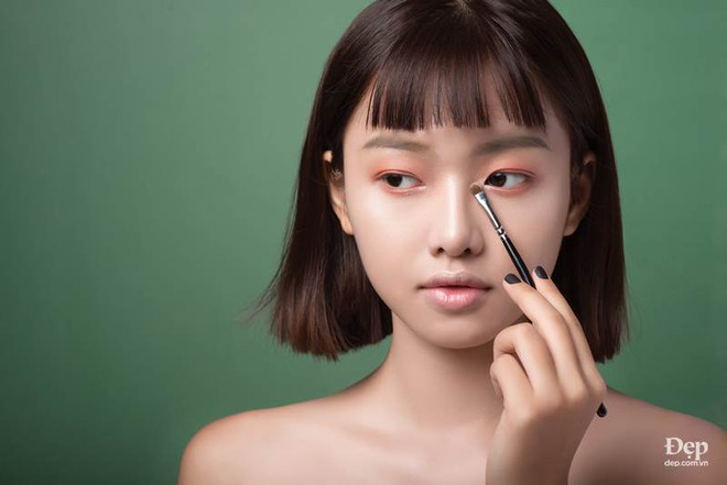 Phong cách trang điểm để có cuộc hẹn hò lãng mạn trong mùa Thu ảnh 1