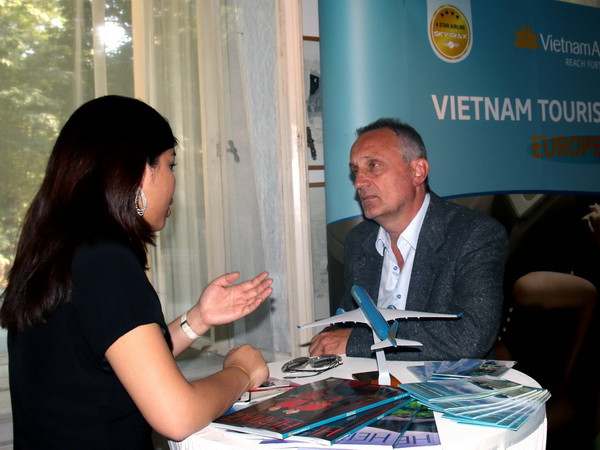 Đưa các sản phẩm du lịch Việt Nam đến gần hơn với người Séc ảnh 1