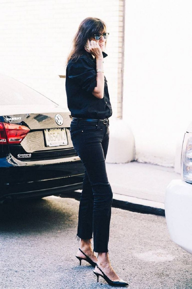 7 công thức phối đồ “đen toàn tập” mùa hè, bạn có dám thử không ảnh 9