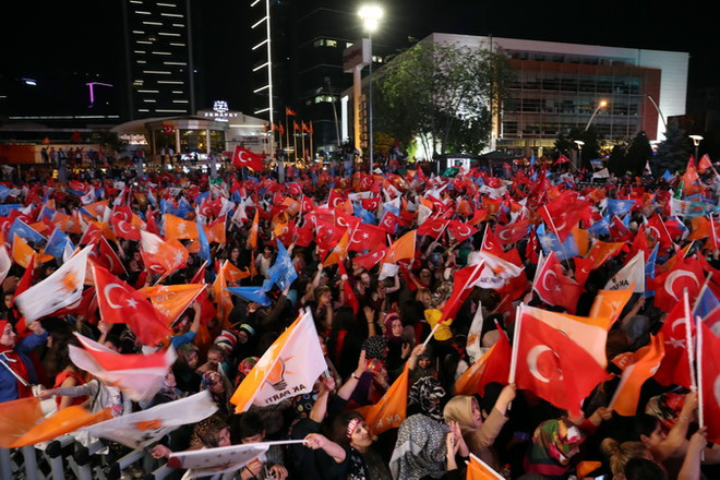 Tổng thống Thổ Nhĩ Kỳ cân nhắc dỡ bỏ tình trạng khẩn cấp ảnh 1