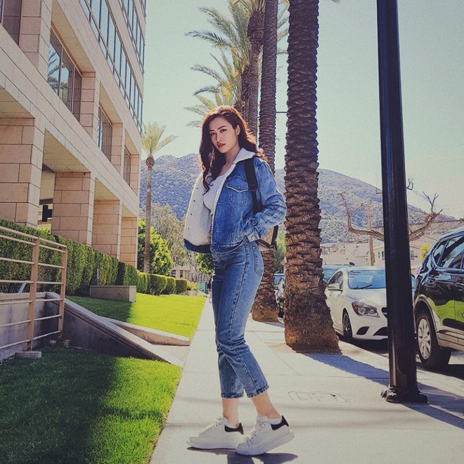Trang phục denim phủ sóng street style của mỹ nhân Việt tuần qua ảnh 4