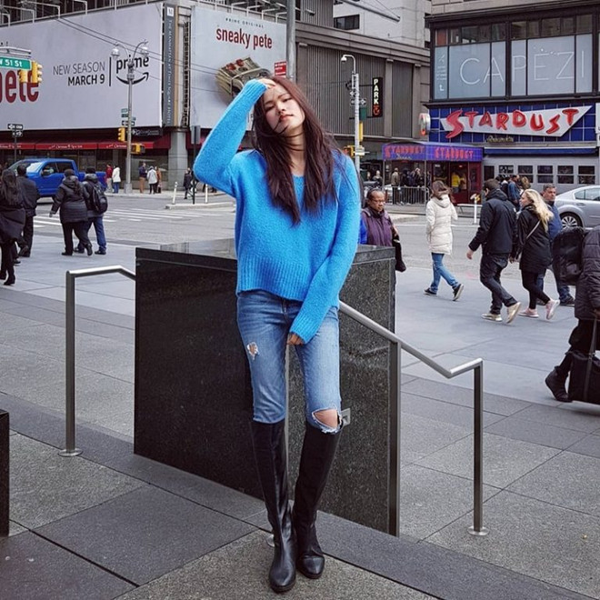 Trang phục denim phủ sóng street style của mỹ nhân Việt tuần qua ảnh 19