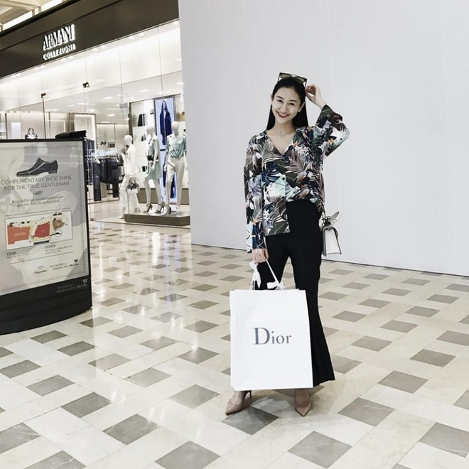 Trang phục denim phủ sóng street style của mỹ nhân Việt tuần qua ảnh 18