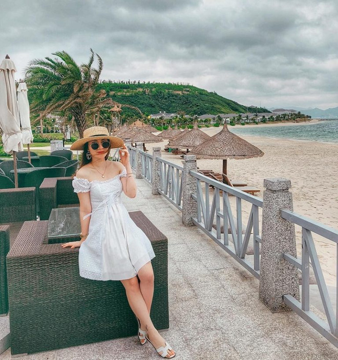 Trang phục denim phủ sóng street style của mỹ nhân Việt tuần qua ảnh 10