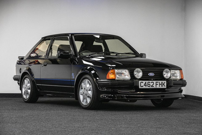 RS Turbo Series 1. (Nguồn: Reuters) Đấu giá chiếc xe Ford Escort độc nhất vô nhị của cố Công nương Diana ảnh 1