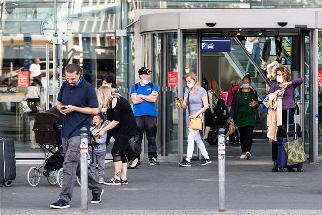 Trên 500.000 ca tử vong vì COVID-19, Mỹ vẫn chịu ảnh hưởng nặng nhất ảnh 1