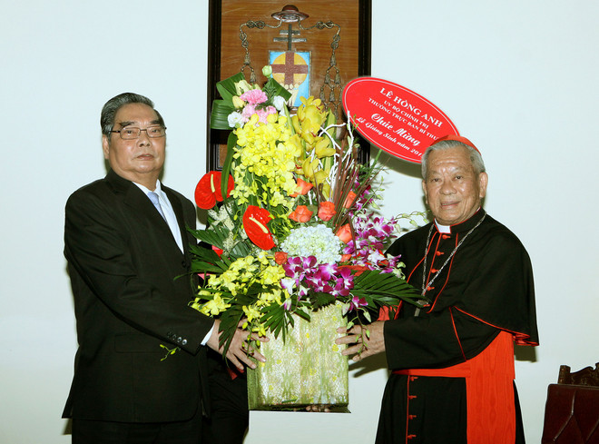 Thường trực Ban Bí thư chúc mừng Giáng sinh Tổng Giáo phận Hà Nội ảnh 1