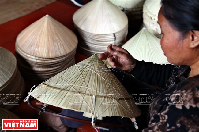 [Photo] Duyên dáng với nón lá của làng nghề truyền thống Ngọc Mỹ ảnh 7