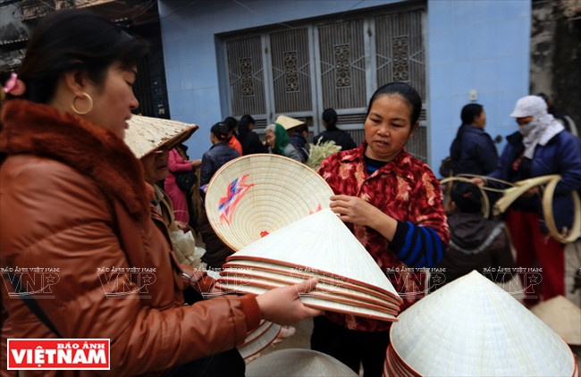 [Photo] Duyên dáng với nón lá của làng nghề truyền thống Ngọc Mỹ ảnh 11