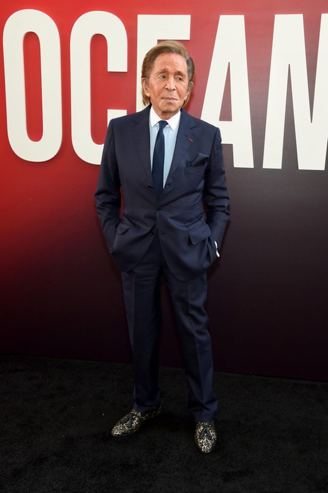 Rihanna sang chảnh tuyệt đối trên thảm đỏ ra mắt phim Ocean's 8 ảnh 10