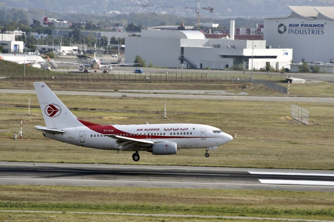 Algeria phát hiện thi thể 2 nam thanh niên trong khoang máy bay ảnh 1