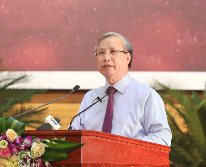 Ủy viên Bộ Chính trị, Thường trực Ban Bí thư Trần Quốc Vượng phát biểu tại Hội nghị. (Ảnh: Phương Hoa/TTXVN) Báo chí cần thông tin trung thực về tình hình đất nước và thế giới ảnh 1