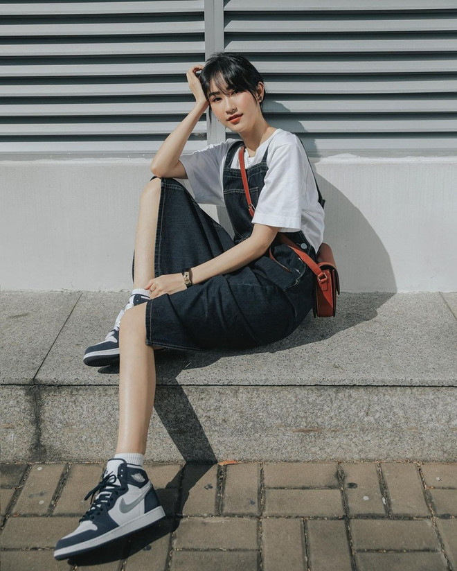 Minh Hằng, Hồ Ngọc Hà diện đồ đen trắng cực sang chảnh ảnh 5