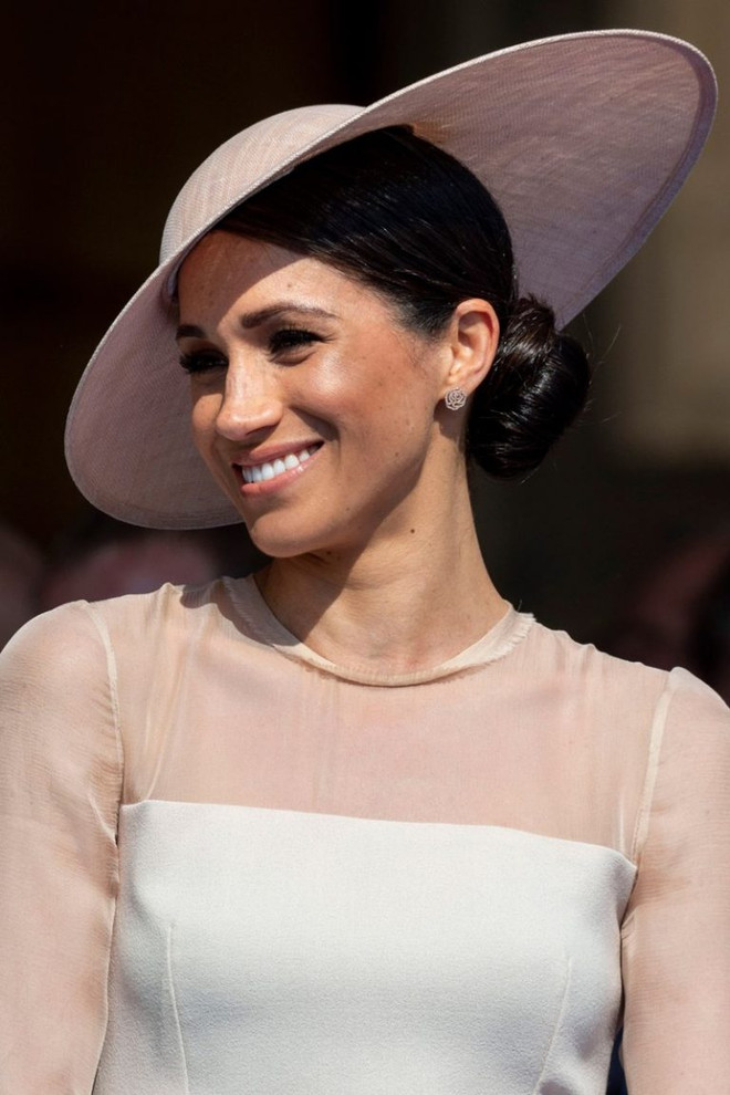 Nhìn lại hành trình nhan sắc của công nương Meghan Markle 13 năm qua ảnh 27