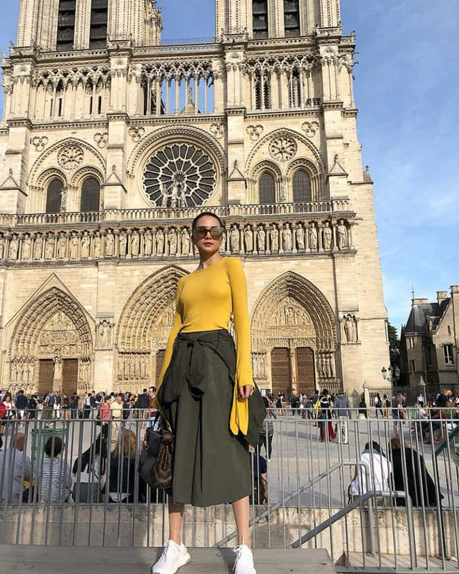 Kỳ Duyên, Mỹ Linh và Hương Giang đọ street style ngập tràn hàng hiệu ảnh 15