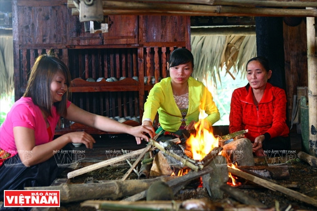 Độc đáo tục đắp bếp mới của đồng bào dân tộc Mường ảnh 19