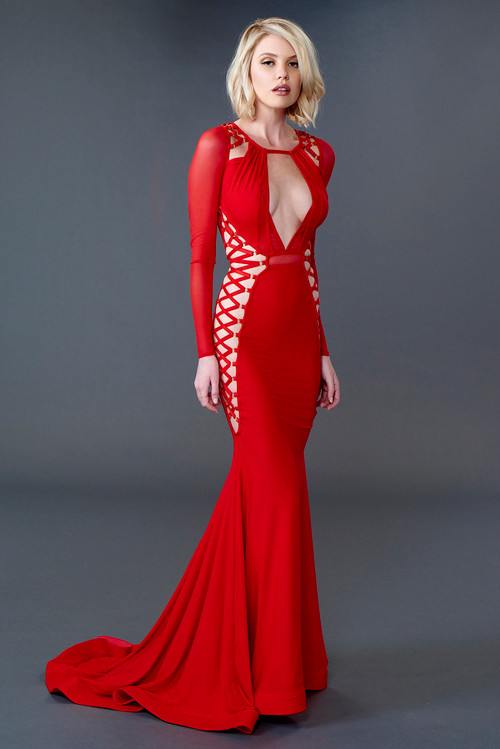 Mariah Carey "nối gót" kẻ thù trong mẫu váy của nhà thiết kế gốc Việt ảnh 4