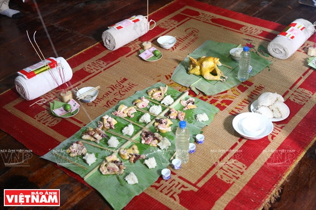 Độc đáo tục đắp bếp mới của đồng bào dân tộc Mường ảnh 6