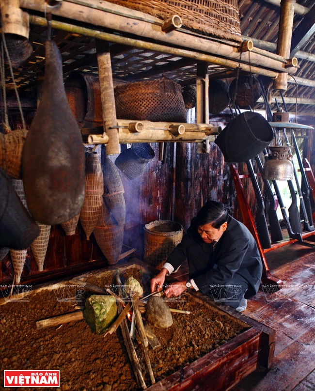 Độc đáo tục đắp bếp mới của đồng bào dân tộc Mường ảnh 15