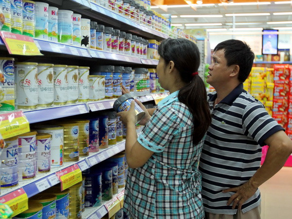 Nhiều hãng sữa giảm giá sớm tại thị trường TP Hồ Chí Minh ảnh 1