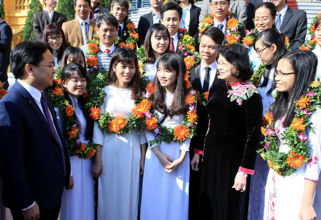 Trao giải thưởng khoa học công nghệ thanh niên Quả cầu vàng ảnh 1