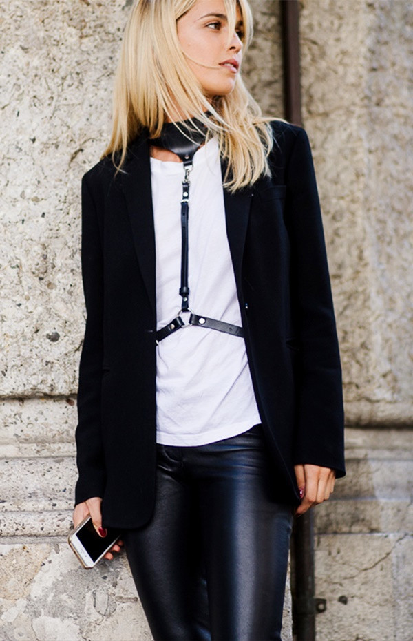 Những món phụ kiện rườm rà, nhiều lớp lên ngôi vào mùa Thu ảnh 21