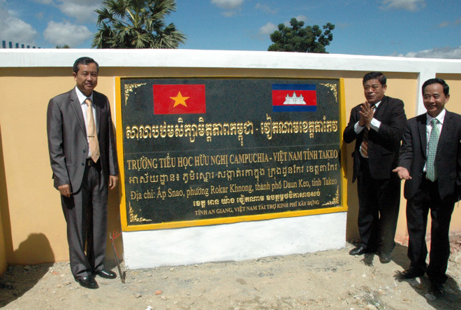Khánh thành trường Hữu nghị Campuchia-Việt Nam tỉnh Takeo ảnh 1