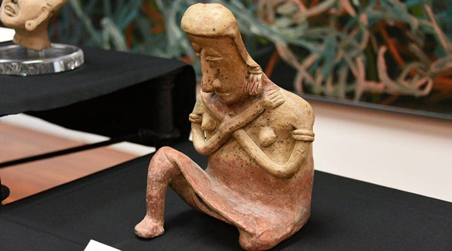 Hai công dân Mỹ tự nguyện trả lại Mexico hàng chục cổ vật quý ảnh 1