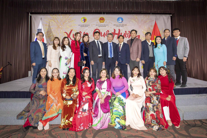 “Xuân Quê hương” ấm lòng cộng đồng người Việt ở Xứ sở Kim chi ảnh 4