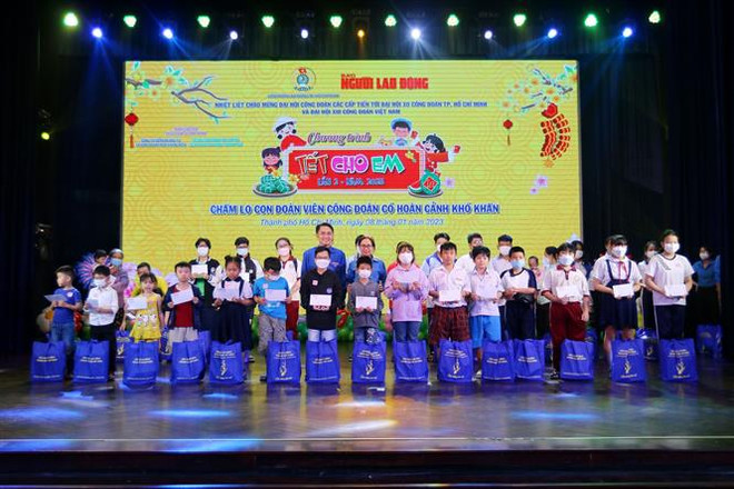 TP. HCM: Mang niềm vui tết cho trẻ em, thanh niên, lao động khó khăn ảnh 2