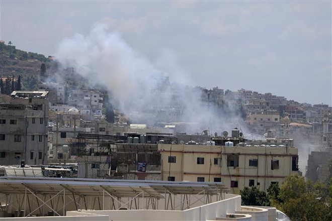 Nhiều nước phát cảnh báo du lịch do bạo lực bùng phát ở Liban ảnh 1