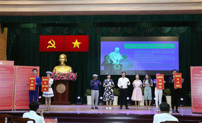 Bầu cử QH và HĐND: Lan tỏa tinh thần ngày hội bầu cử đến với cử tri ảnh 2