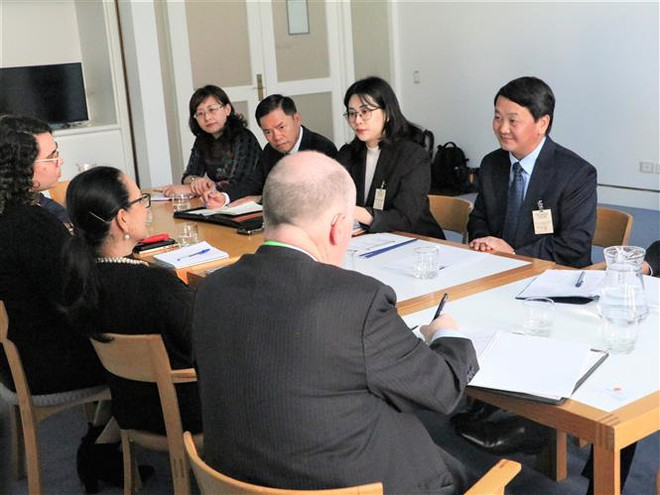 Việt Nam-Australia đẩy mạnh hợp tác về người dân tộc thiểu số, bản địa ảnh 1