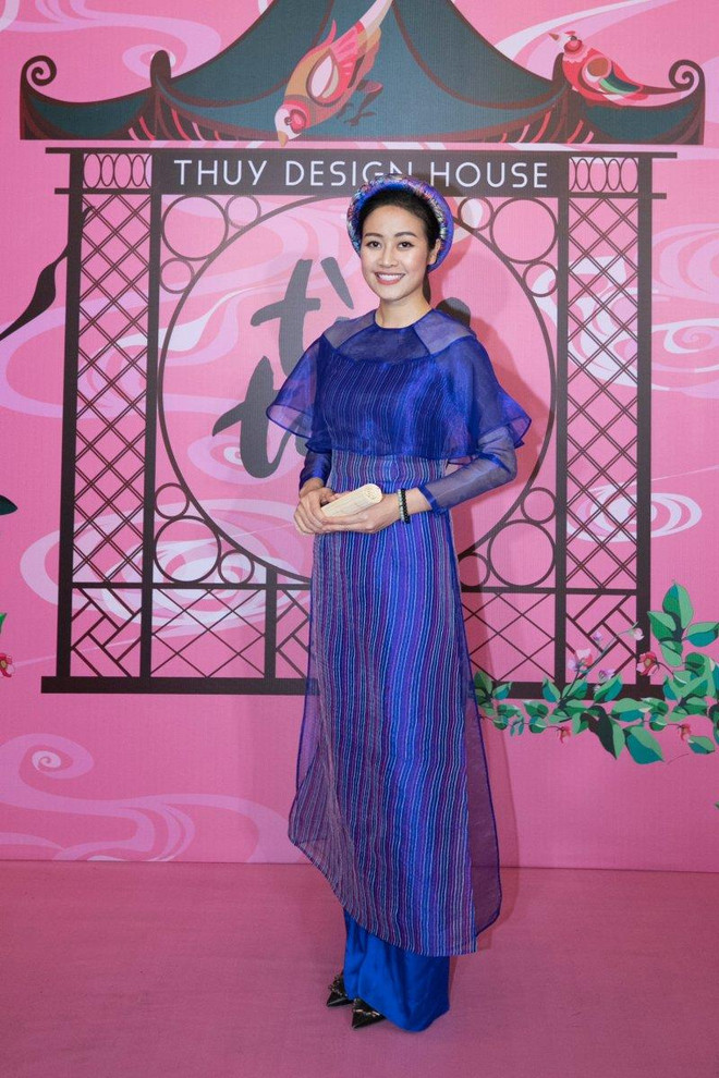 Biểu tượng nhan sắc Việt tề tựu trên thảm đỏ show của NTK Thủy Nguyễn ảnh 15