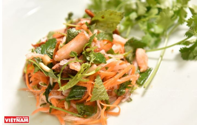 Nộm ghẹ - sự kết hợp những nguyên liệu cơ bản của ẩm thực Việt ảnh 3