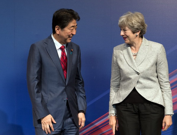 Anh và Nhật Bản nhất trí đẩy nhanh các lệnh trừng phạt Triều Tiên ảnh 1