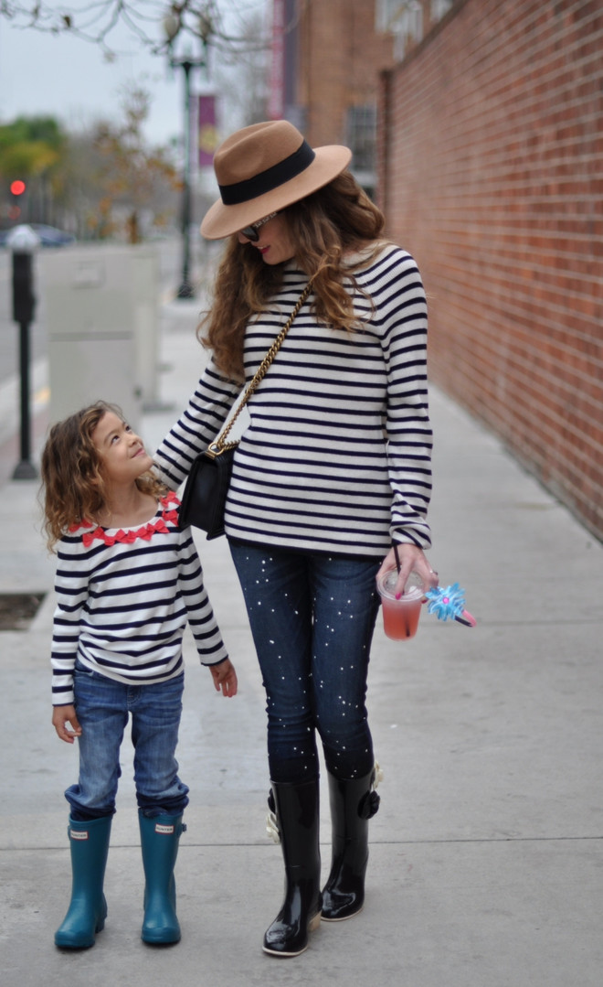 Bí quyết phối đồ giúp bạn vẫn tự tin tỏa sáng dù trời mưa ảnh 7